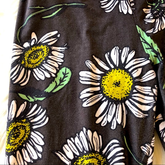 LuLaRoe Daisy Leggings OS - Picture 2 of 7